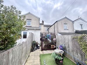 Photo 11- click for photo gallery